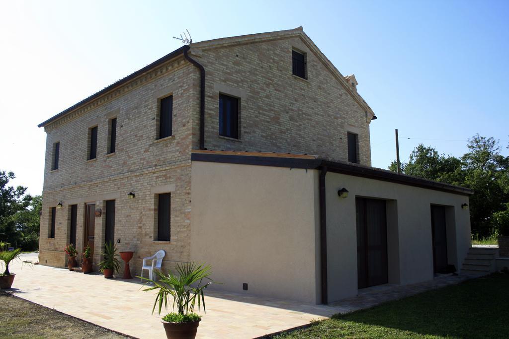 Отель Agriturismo Fara Montegiorgio Экстерьер фото