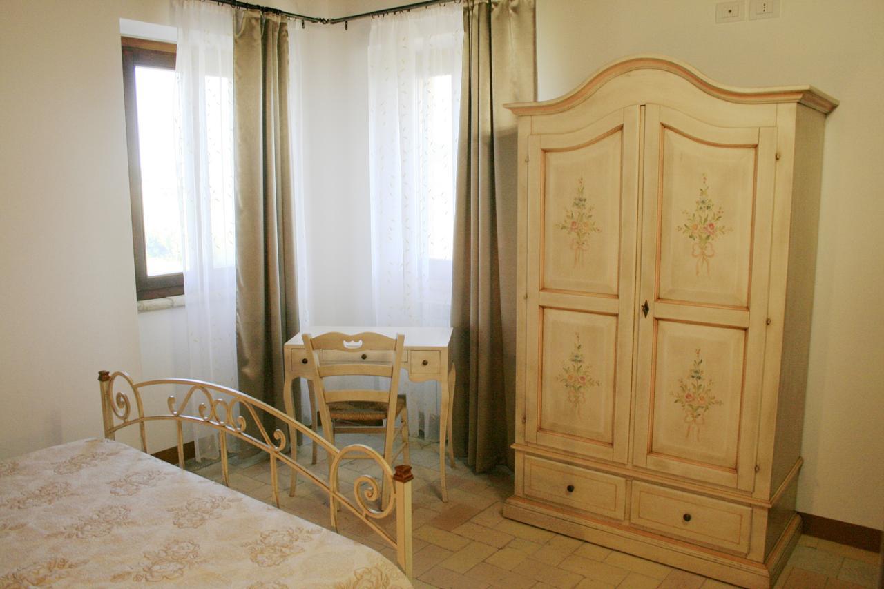 Отель Agriturismo Fara Montegiorgio Номер фото