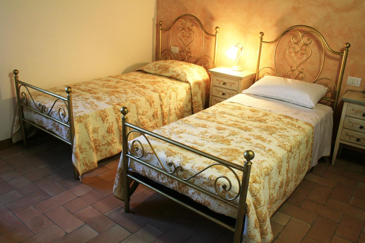 Отель Agriturismo Fara Montegiorgio Номер фото